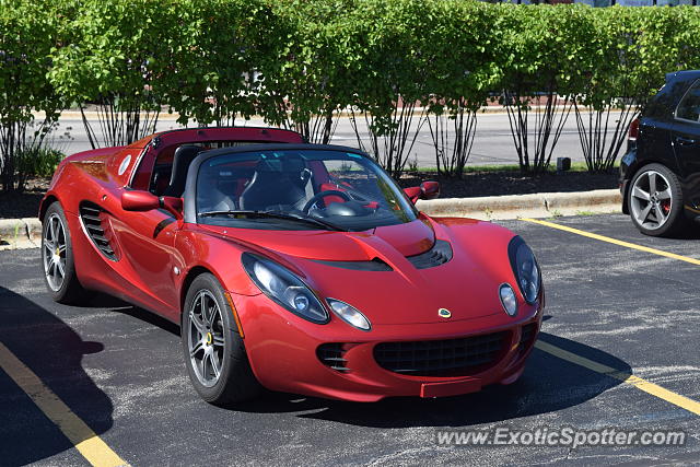 Lotus Elise spotted in South Barrington, Illinois