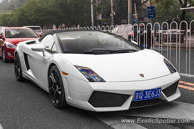 Lamborghini Gallardo spotted in Beijing, China