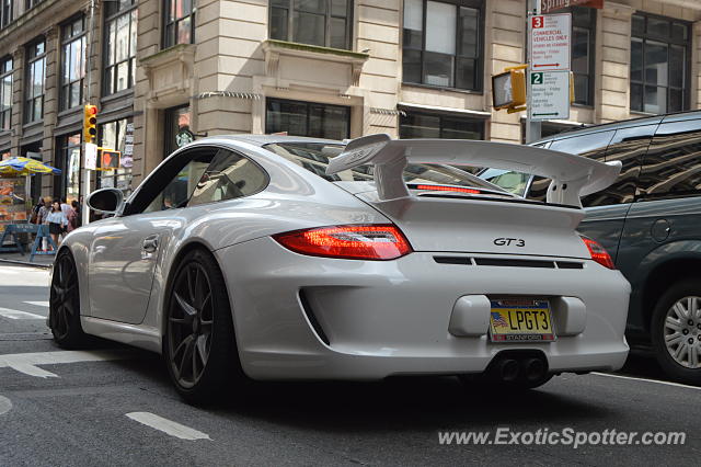 Porsche 911 GT3 spotted in Manhattan, New York