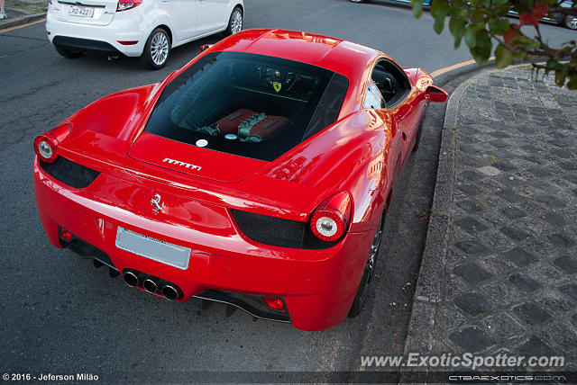 Ferrari 458 Italia spotted in Curitiba, Brazil