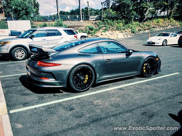 Porsche 911 GT3 spotted in New Canaan, Connecticut