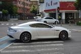 Aston Martin DB9