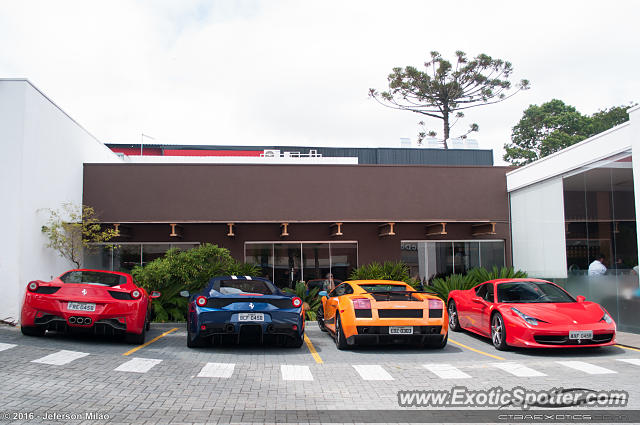 Ferrari 458 Italia spotted in Curitiba, Brazil