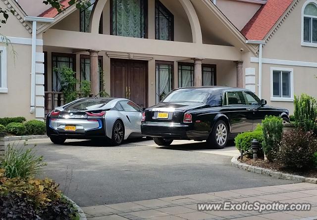 BMW I8 spotted in Hewlety, New York