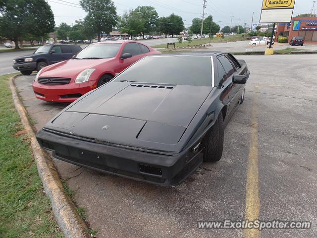 Lotus Esprit spotted in Chattanooga, Tennessee