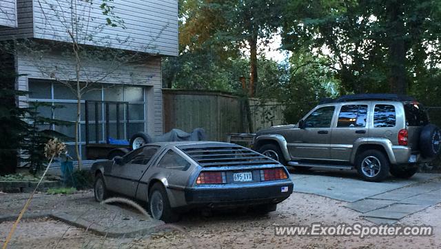 DeLorean DMC-12 spotted in Houston, Texas