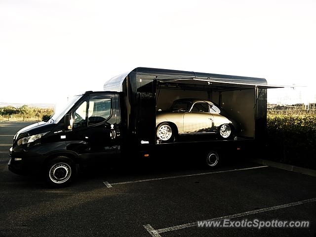Porsche 356 spotted in Toulouse, France