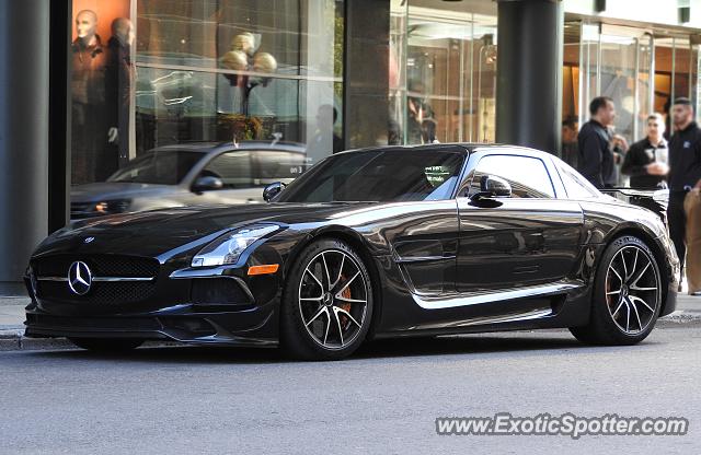Mercedes SLS AMG spotted in Toronto, Canada