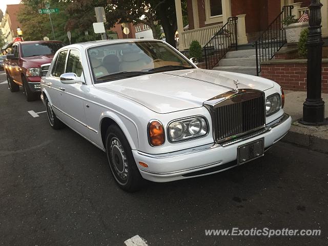 Rolls-Royce Silver Seraph spotted in Doylestown, Pennsylvania