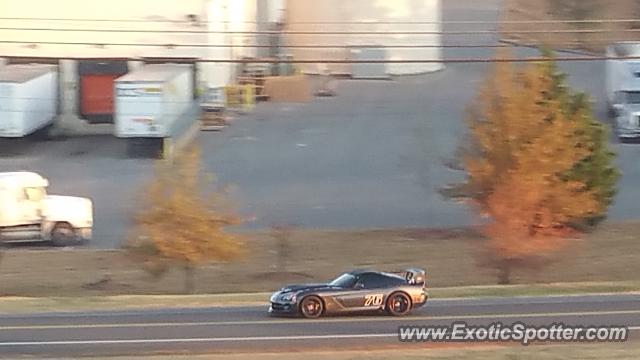 Dodge Viper spotted in Lebanon, Tennessee