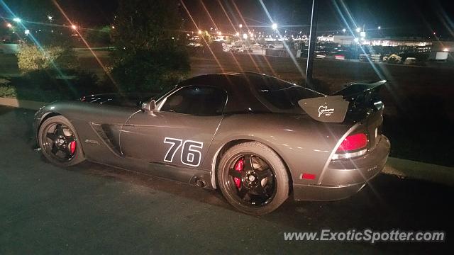 Dodge Viper spotted in Lebanon, Tennessee