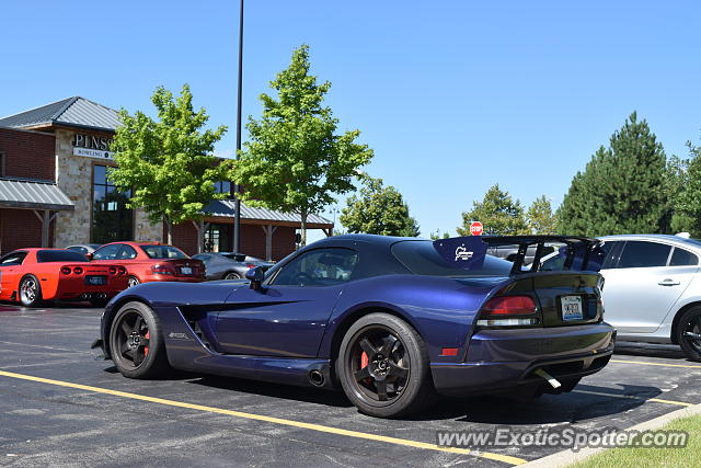 Dodge Viper spotted in South Barrington, Illinois