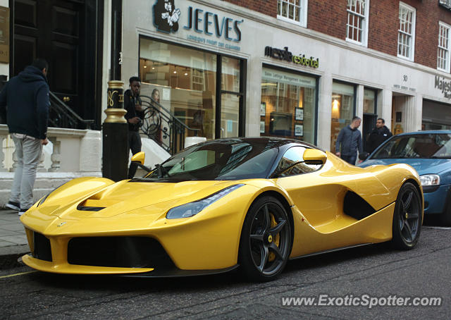 Ferrari LaFerrari spotted in London, United Kingdom