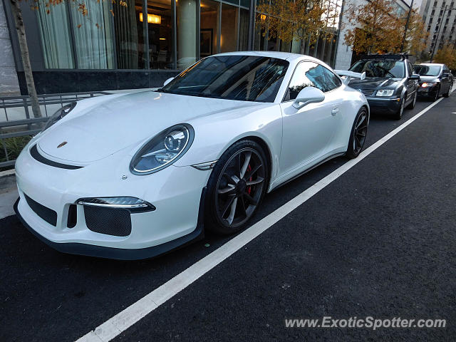 Porsche 911 GT3 spotted in McLean, United States