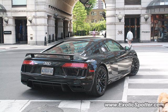 Audi R8 spotted in Toronto, Canada