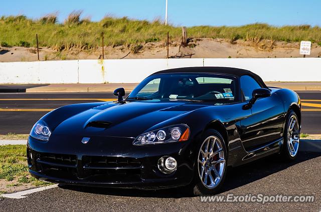 Dodge Viper spotted in Avon-by-the-Sea, New Jersey