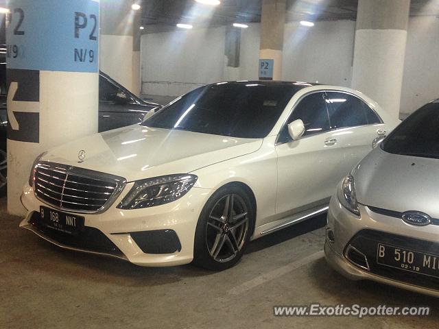 Mercedes S65 AMG spotted in Jakarta, Indonesia