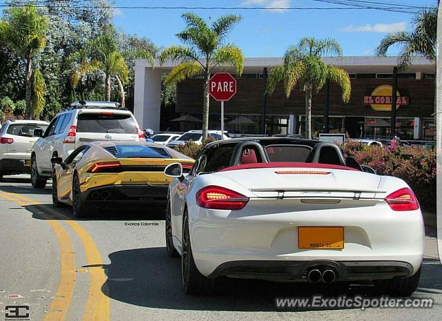 Lamborghini Huracan spotted in Medellín, Colombia