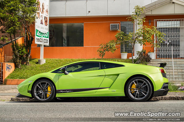 Lamborghini Gallardo spotted in Curitiba, PR, Brazil