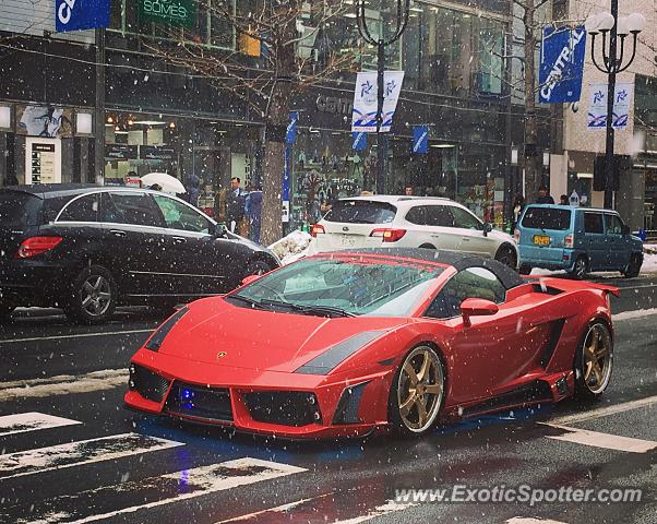 Lamborghini Gallardo spotted in Sapporo, Japan