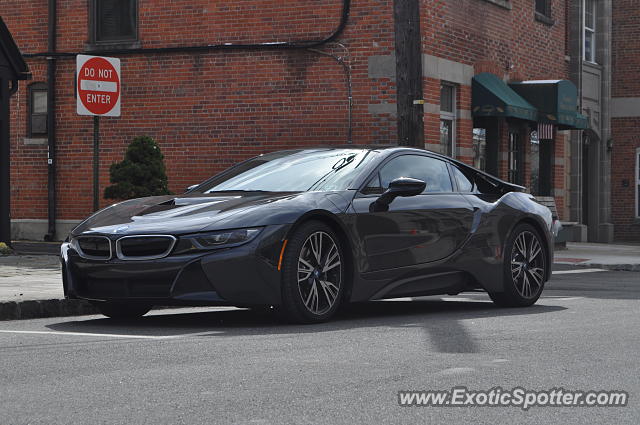 BMW I8 spotted in Summit, New Jersey
