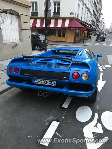 Lamborghini Diablo spotted in Paris, France