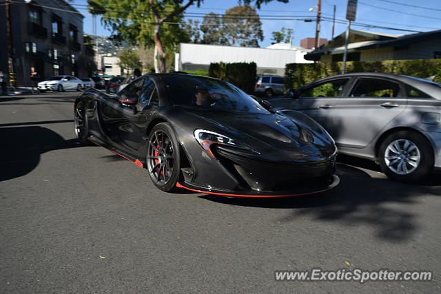 Mclaren P1 spotted in Beverly Hills, California
