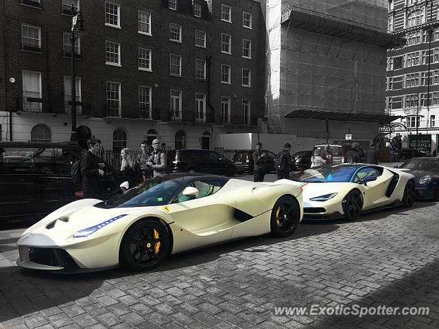 Ferrari LaFerrari spotted in London, United Kingdom