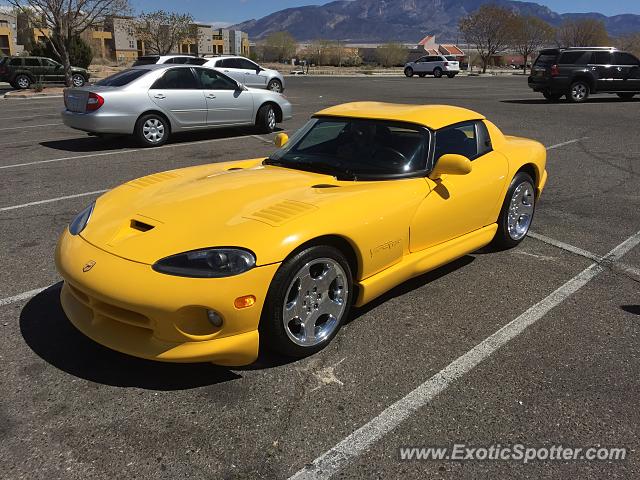 Dodge Viper spotted in Albuquerque, New Mexico