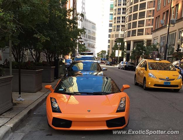 Lamborghini Gallardo spotted in Chicago, Illinois
