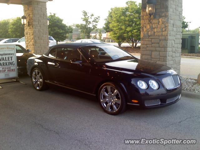 Bentley Continental spotted in Deerpark, Illinois