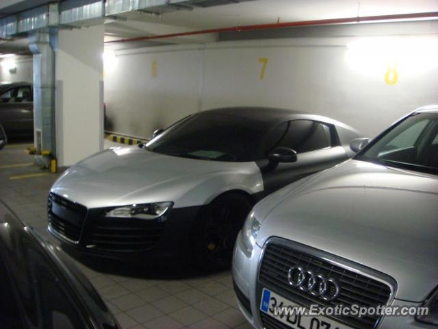 Audi R8 spotted in Istanbul, Turkey