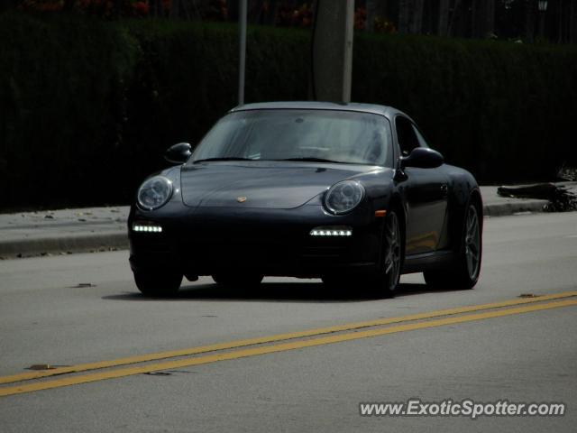 Porsche 911 spotted in Palm beach, Florida