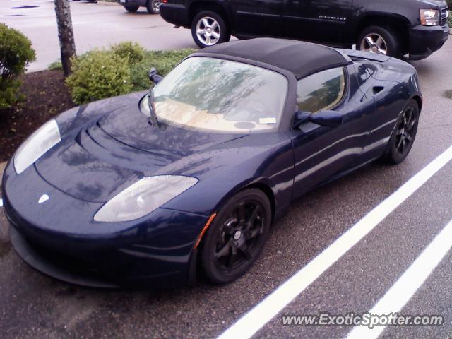 Tesla Roadster spotted in Cape cod, Massachusetts