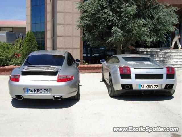 Lamborghini Gallardo spotted in Istanbul, Turkey