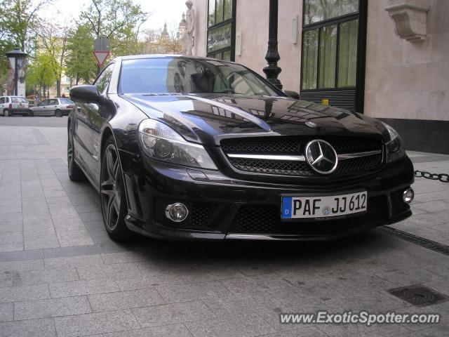 Mercedes SL 65 AMG spotted in Budapest, Hungary
