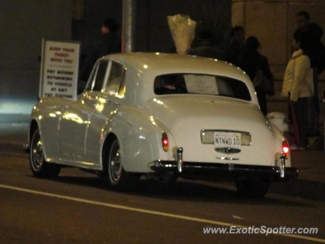 Rolls Royce Silver Cloud spotted in San francisco, California