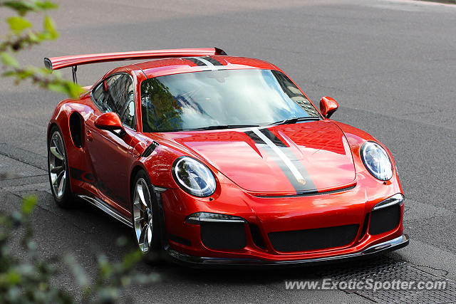 Porsche 911 GT3 spotted in London, United Kingdom