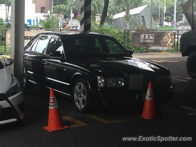 Bentley Arnage spotted in Jakarta, Indonesia