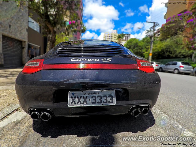 Porsche 911 spotted in Poços de Caldas, Brazil