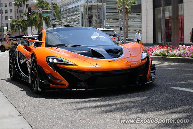 Mclaren P1 spotted in Beverly Hills, California