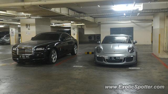 Porsche 911 GT3 spotted in Jakarta, Indonesia