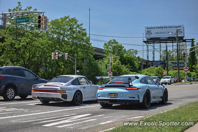 Porsche 959 spotted in Saddle brook, New Jersey