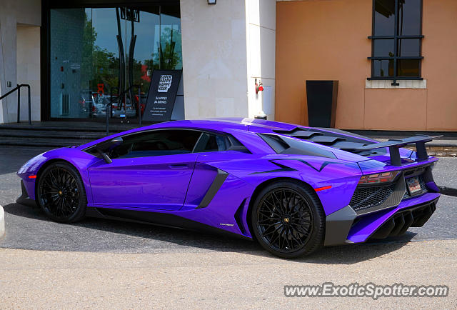 Lamborghini Aventador spotted in Edmonton, Canada