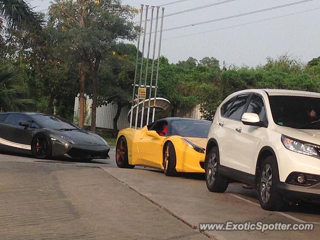 Ferrari 458 Italia spotted in Jakarta, Indonesia