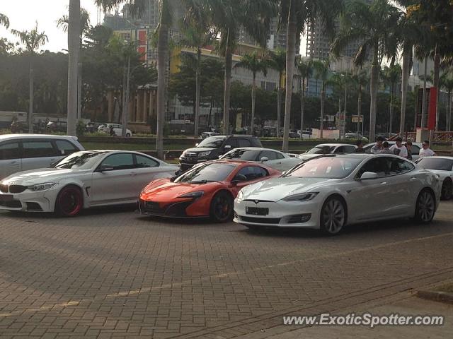 Mclaren 650S spotted in Jakarta, Indonesia