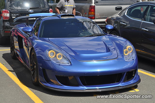 Porsche Carrera GT spotted in Greenwich, Connecticut