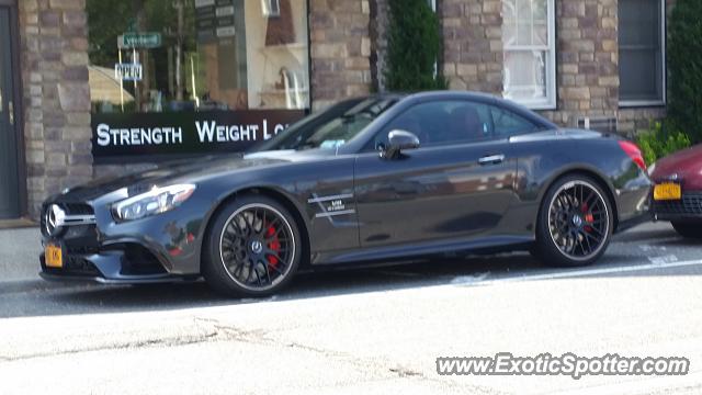 Mercedes SL 65 AMG spotted in Woodmere, New York
