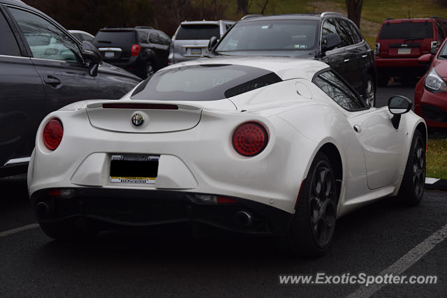 Alfa Romeo 4C spotted in Furlong, Pennsylvania