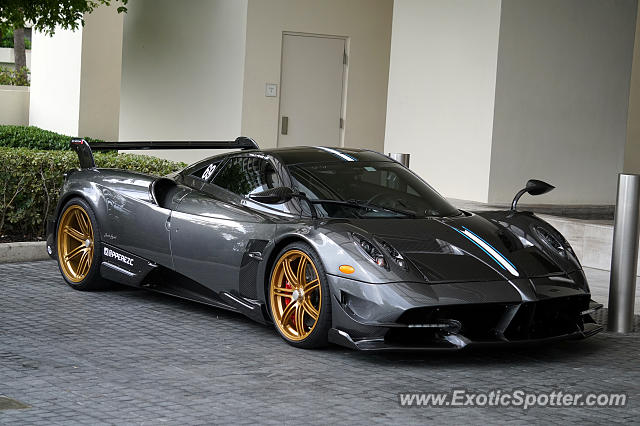 Pagani Huayra spotted in Miami Beach, Florida